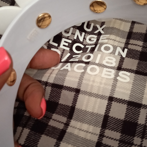 ππHost Pick 11/11/19πMarc Jacobs Daisy Headband - Picture 6 of 8